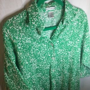 Rebecca Malone | Women’s Green/White Floral Pattern Long Sleeve Button Down Top